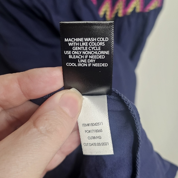 Torrid size 3 navy and rainbow embroidered tank top NWT - Picture 2 of 9